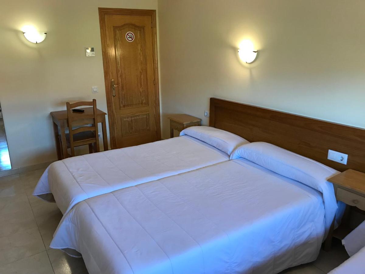 Hotel Restaurante Los Tulipanes San Salvador de Poio Екстериор снимка